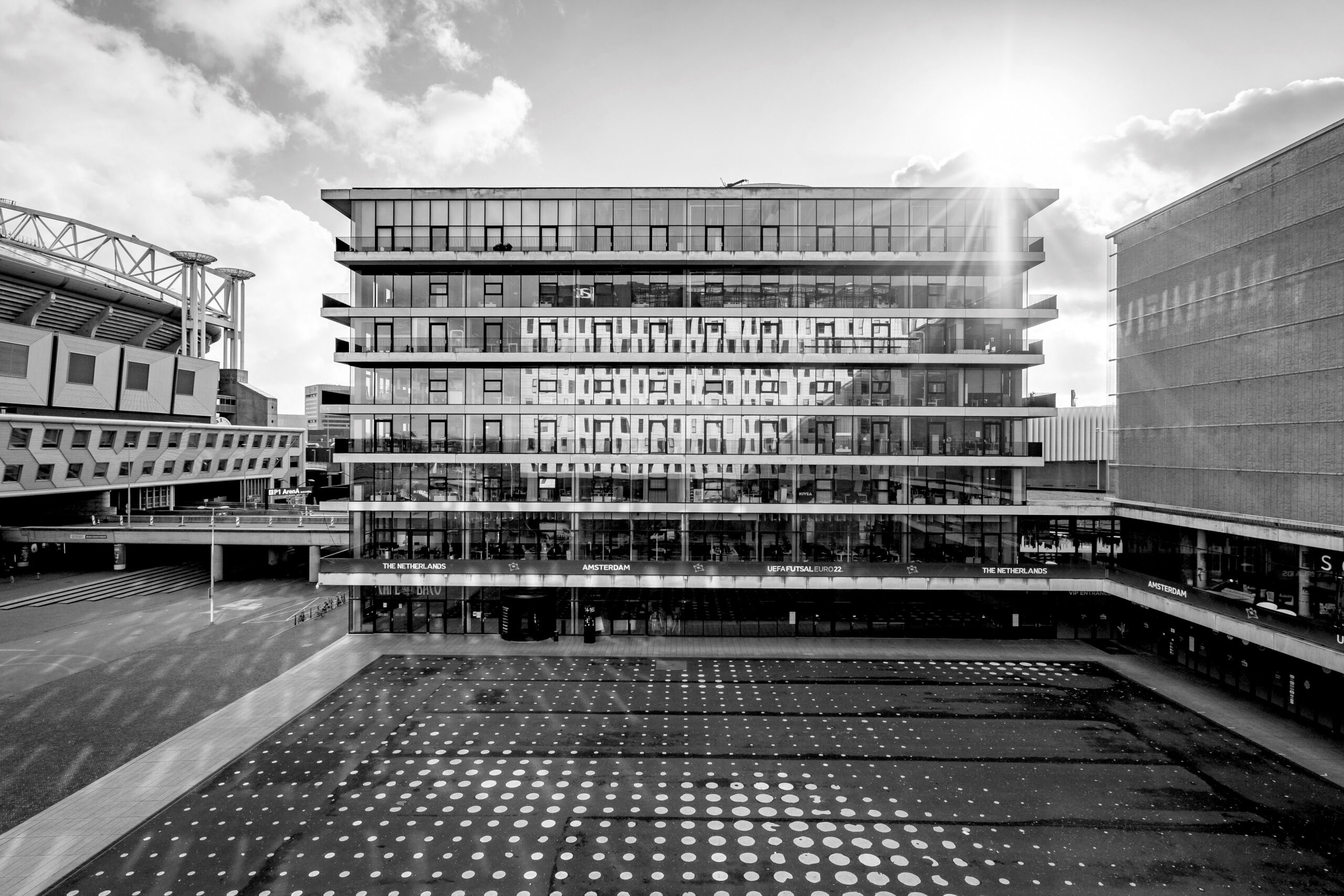 De heronderhandeling van een modern kantoor.